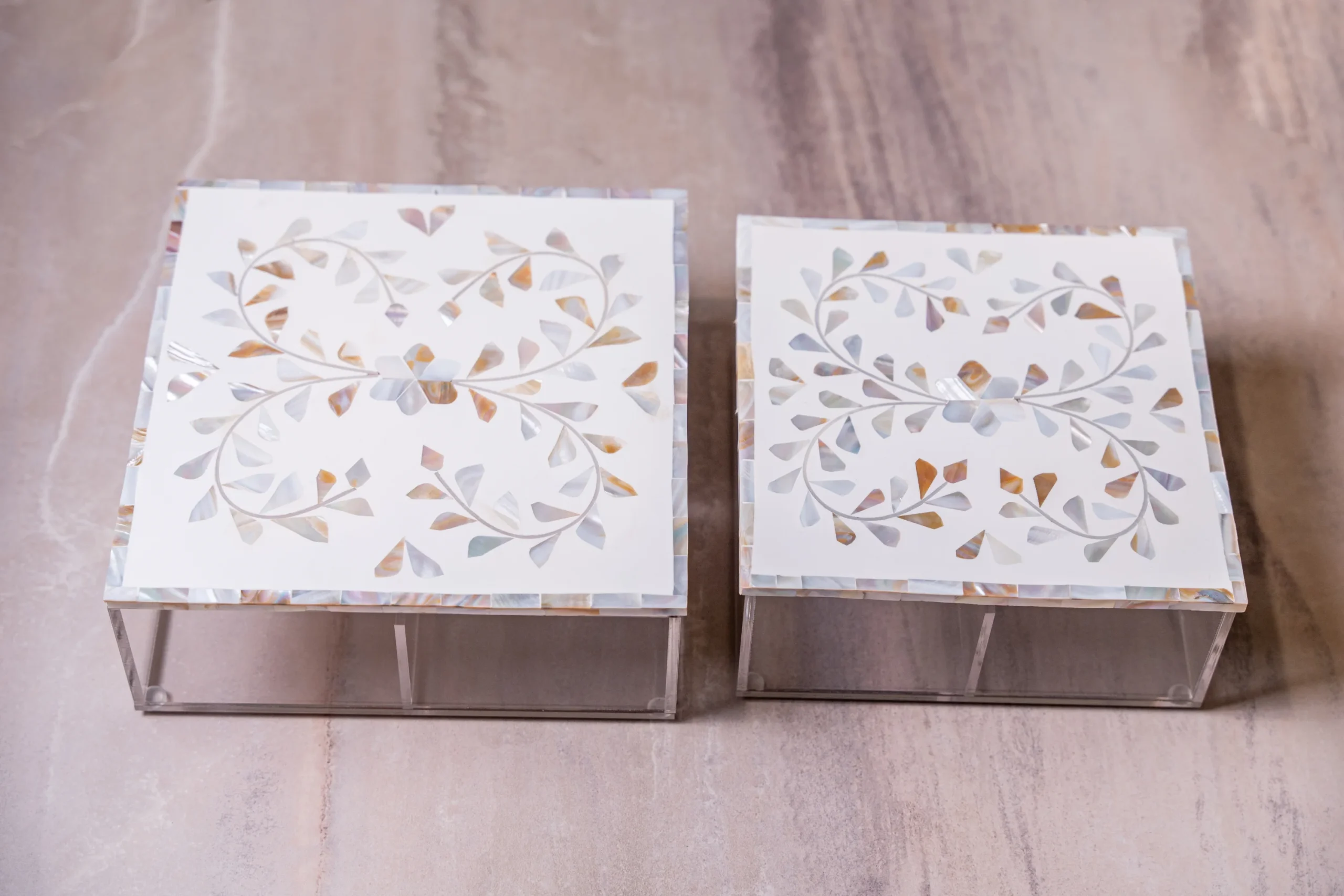 withe floral acrylic box 2